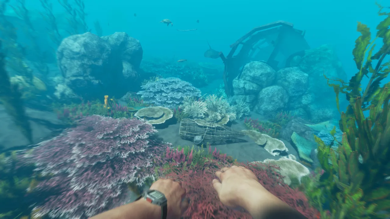 Stranded Deep - building raft and exploring shipwrecks