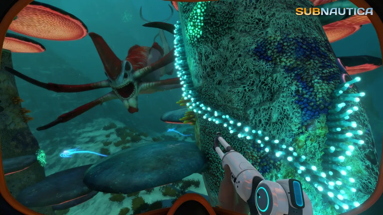 Subnautica Steam Key - encountering exotic marine creatures