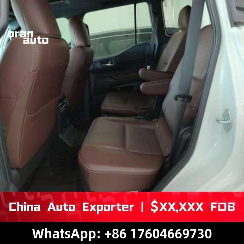 Used 2024 Prado 6-seater SUV side profile body design