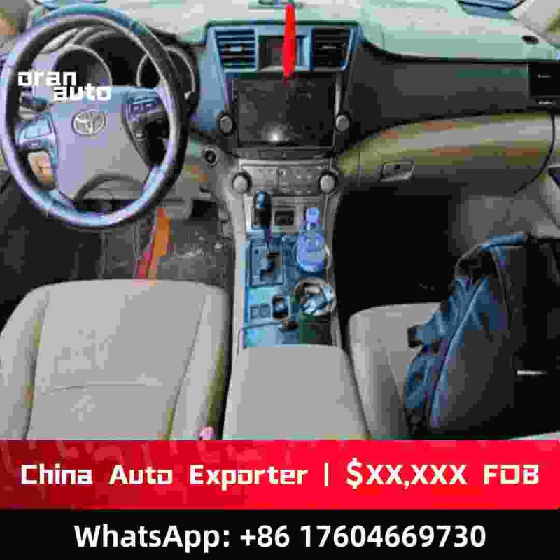 Toyota Highlander side profile SUV view