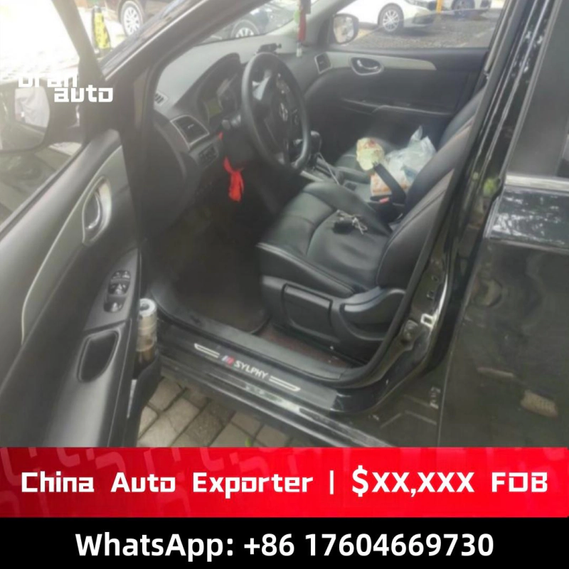 Spacious interior cabin of Nissan Sylphy 1.6L CVT
